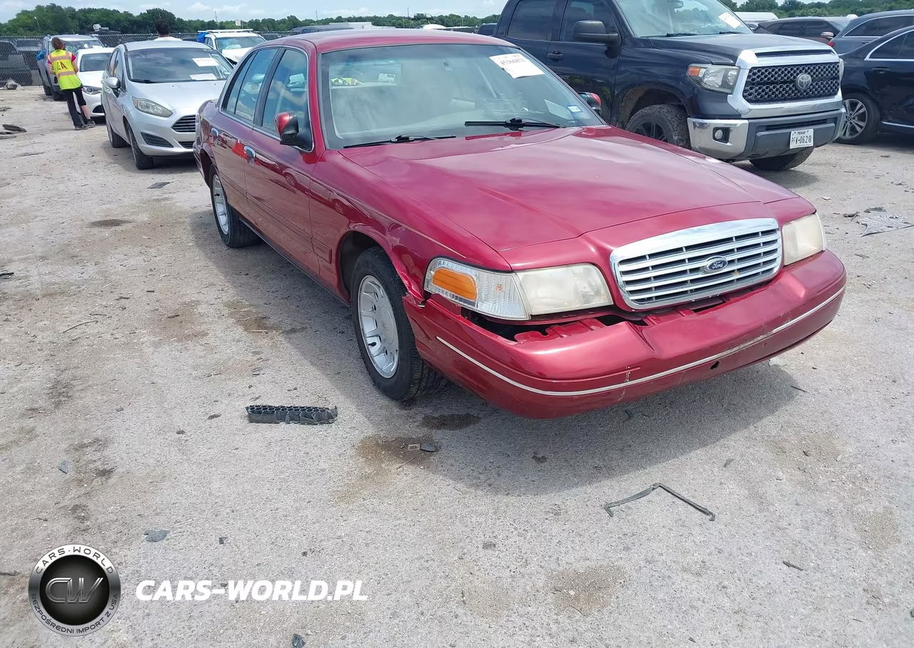 2001 Ford Crown Victoria Lx VIN:2FAFP74W31X135947 - 6