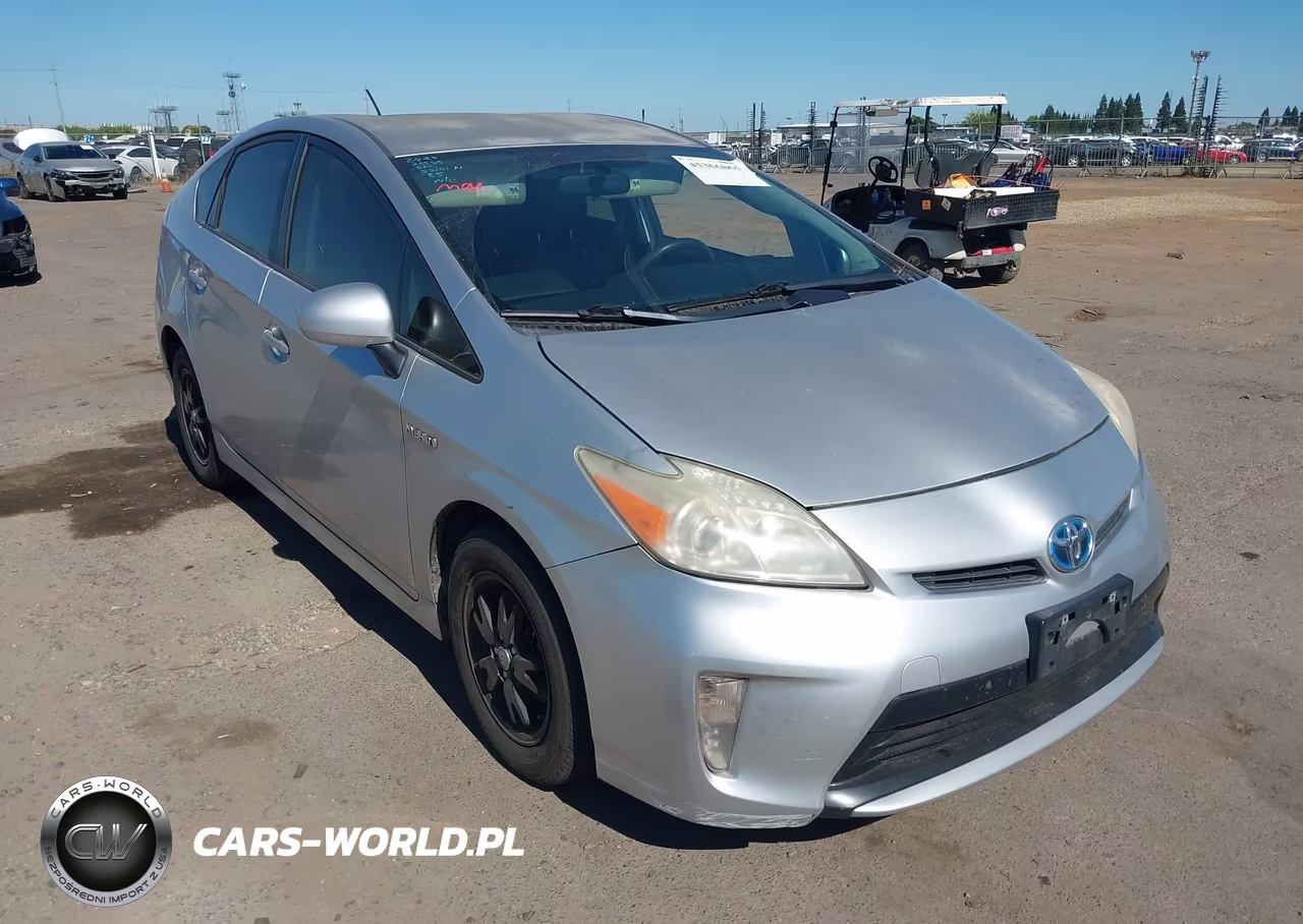 2013 Toyota Prius Two – zdjęcie 1 z 16