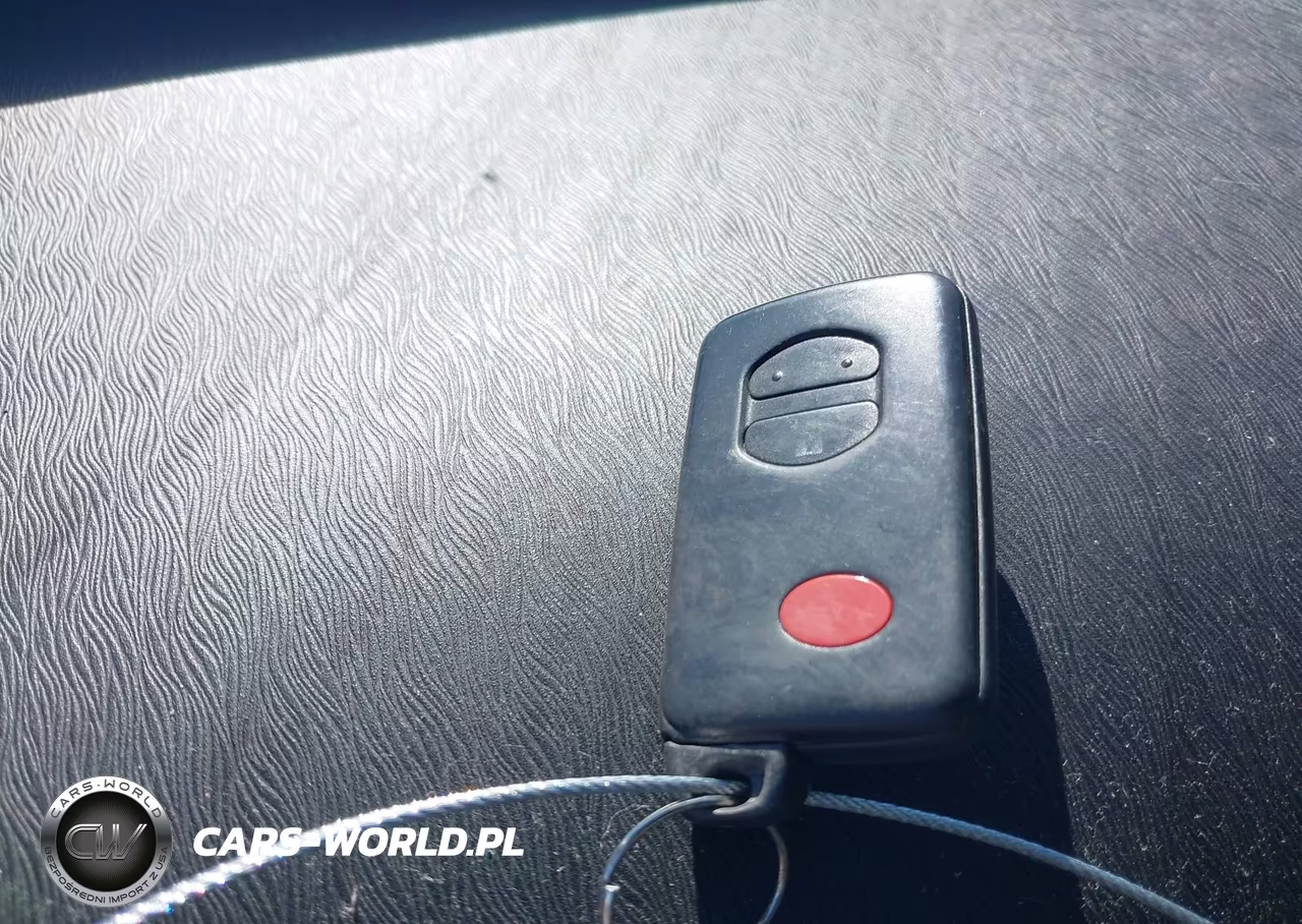 2013 Toyota Prius Two VIN:JTDKN3DU1D1722019 - 11