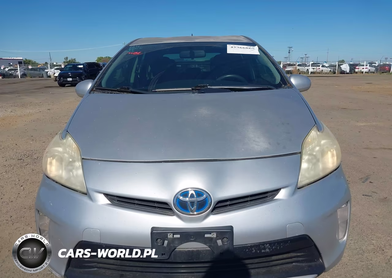 2013 Toyota Prius Two VIN:JTDKN3DU1D1722019 - 6
