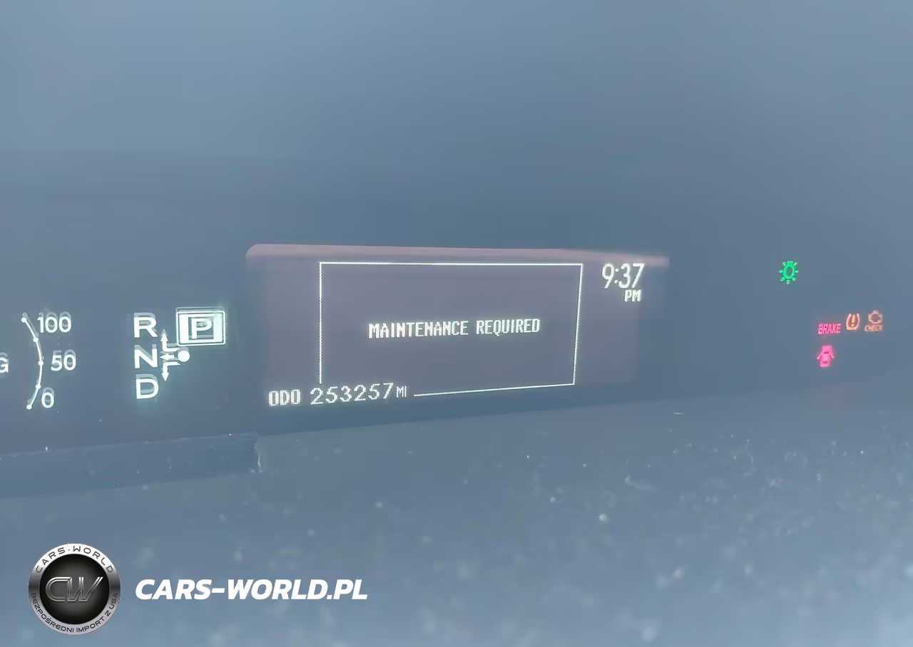 2013 Toyota Prius Two VIN:JTDKN3DU1D1722019 - 7