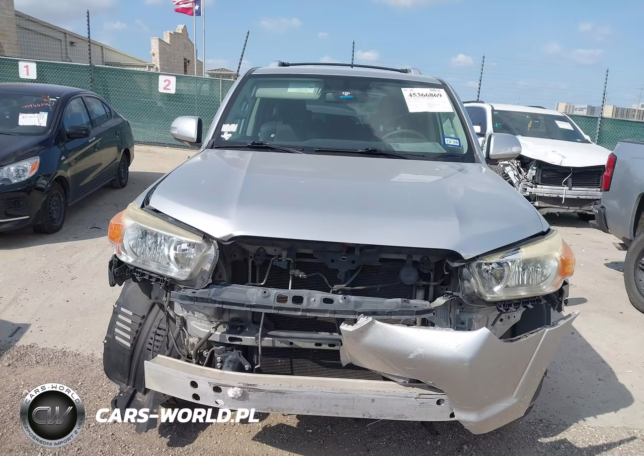2010 Toyota 4Runner Sr5 V6 VIN:JTEZU5JR1A5002118 - 13