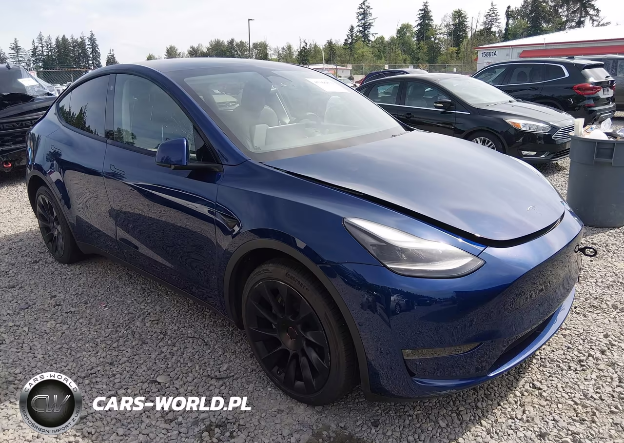 2022 Tesla Model Y Long Range Dual Motor All-Wheel Drive – zdjęcie 1 z 21