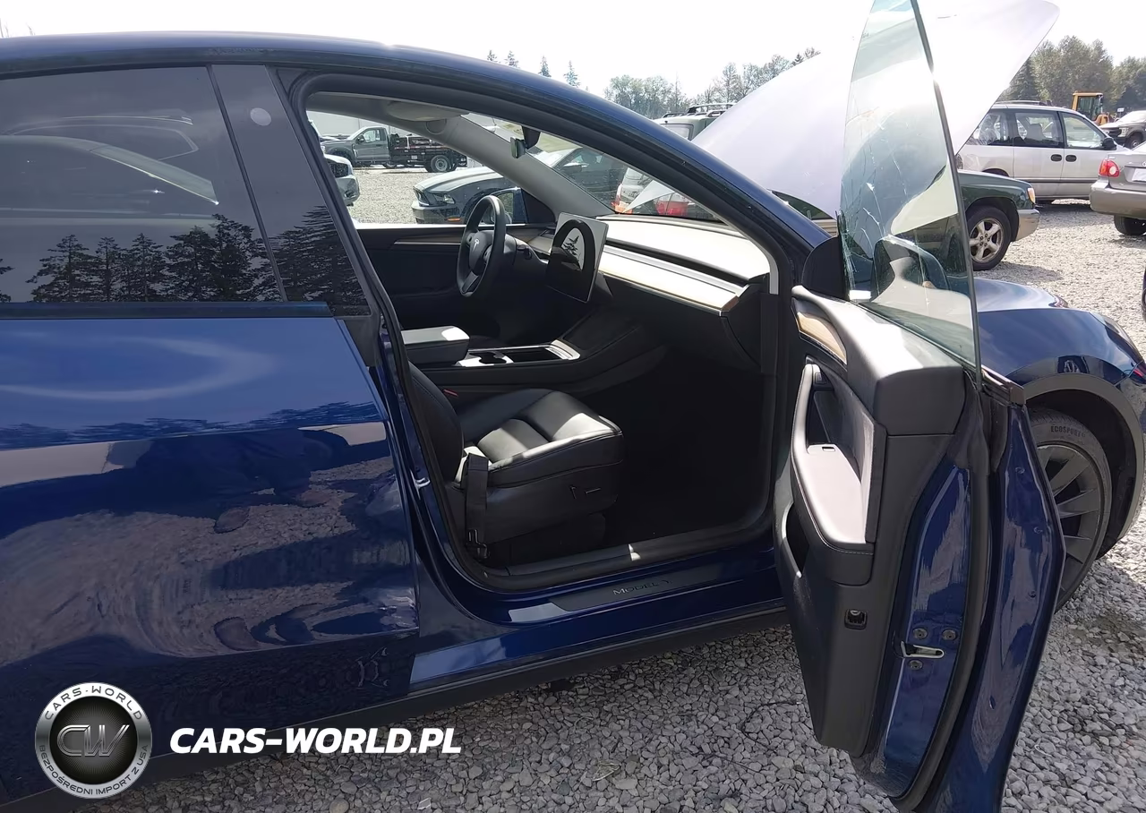 2022 Tesla Model Y Long Range Dual Motor All-Wheel Drive VIN:7SAYGDEE2NF558941 - 5