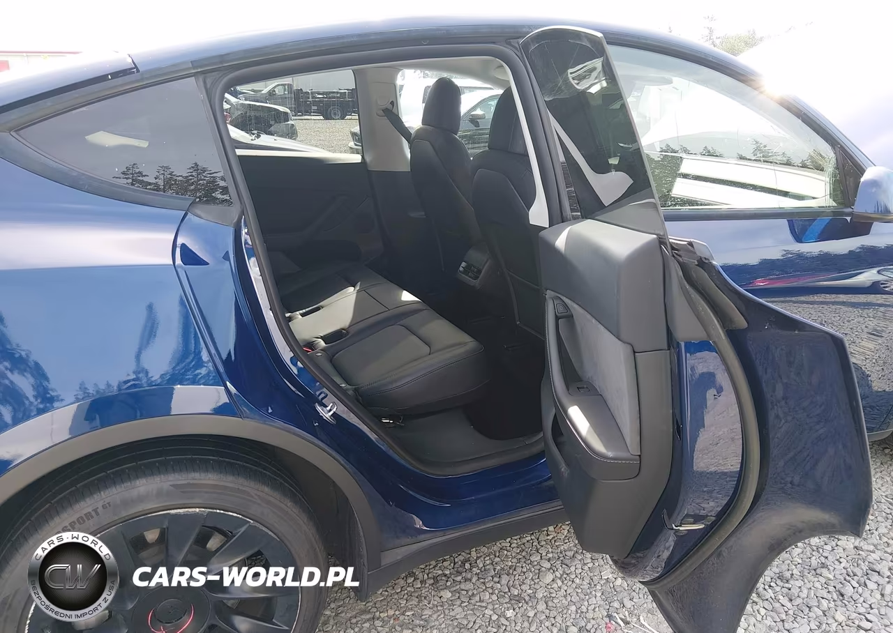2022 Tesla Model Y Long Range Dual Motor All-Wheel Drive VIN:7SAYGDEE2NF558941 - 8