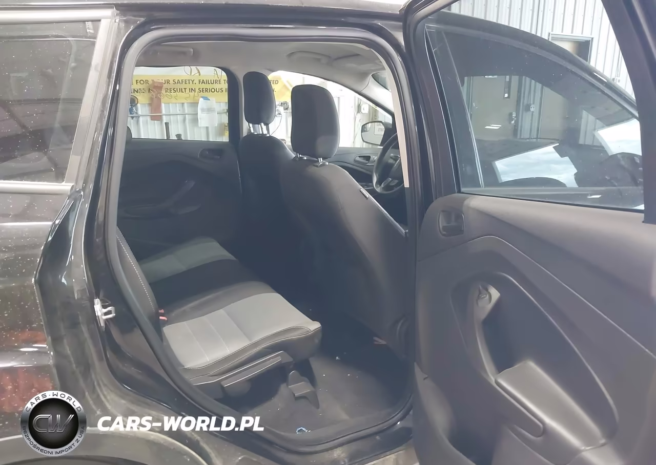 2019 Ford Escape S VIN:1FMCU0F7XKUC03586 - 8