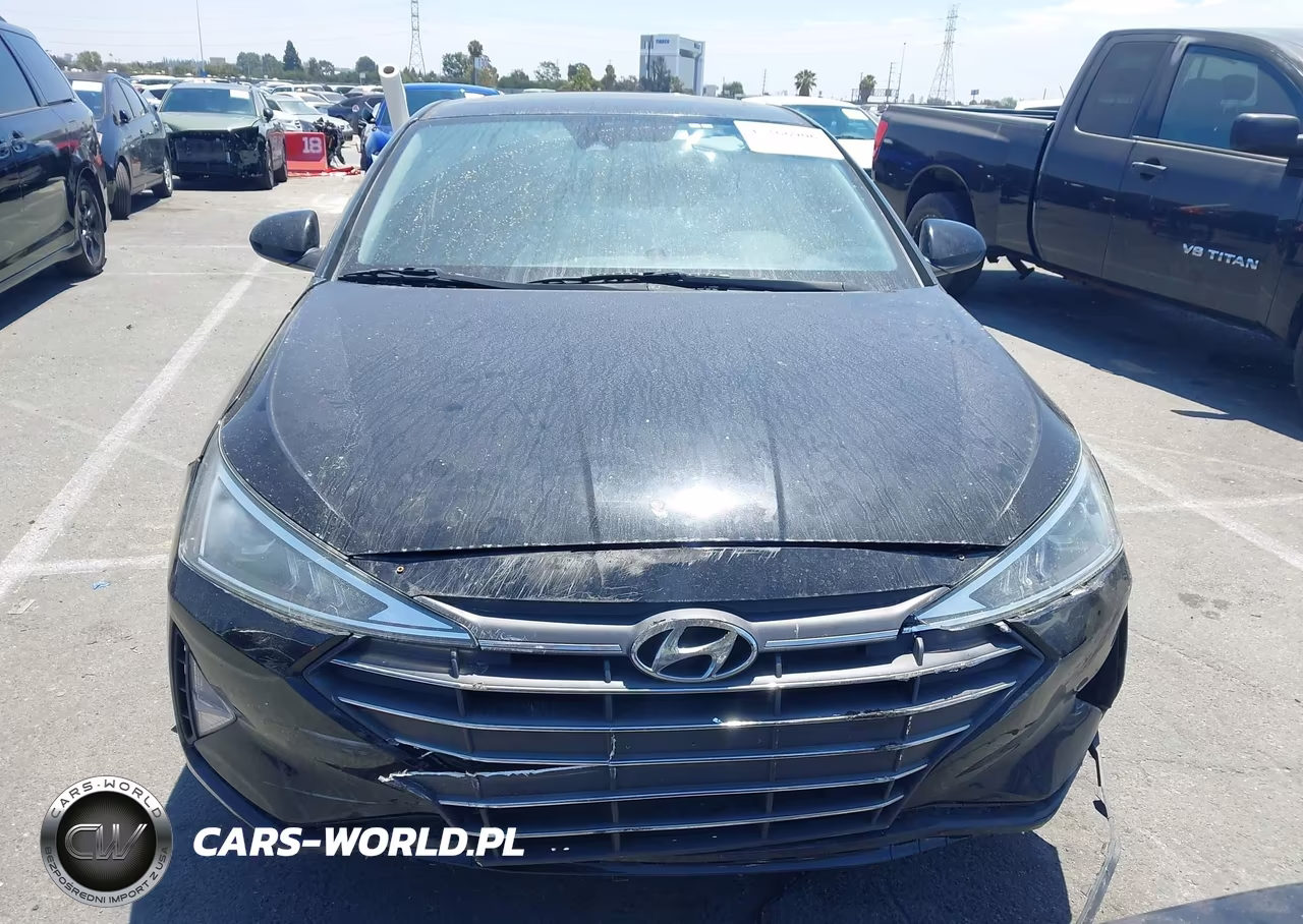 2019 Hyundai Elantra Value Edition VIN:5NPD84LF3KH496192 - 11