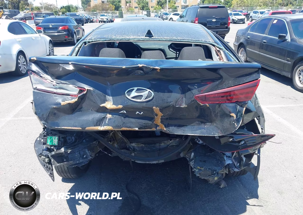 2019 Hyundai Elantra Value Edition VIN:5NPD84LF3KH496192 - 15
