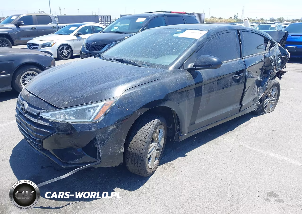 2019 Hyundai Elantra Value Edition VIN:5NPD84LF3KH496192 - 2