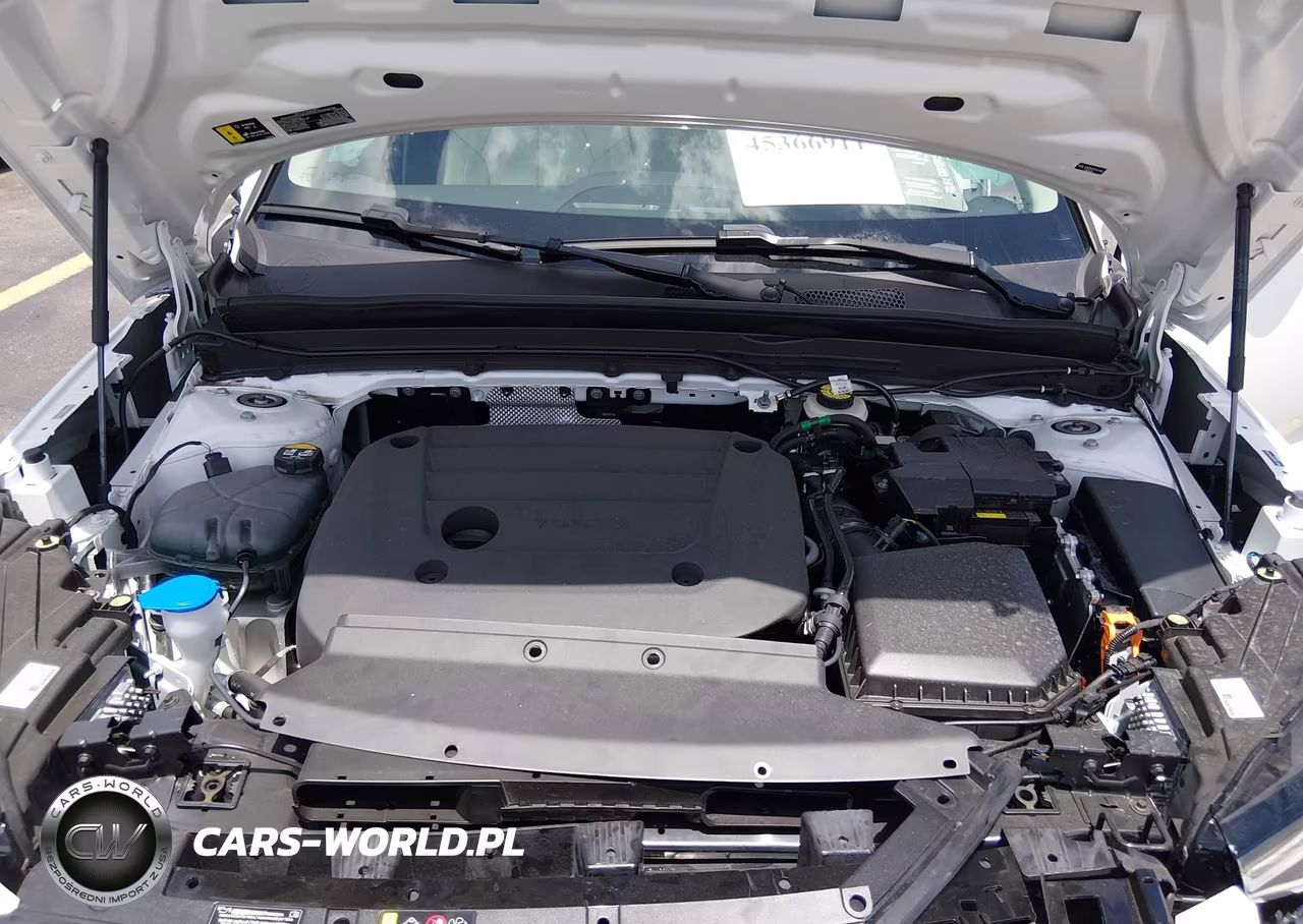 2026 Volvo Xc40 Plus, B5 Awd Gas (Mild Hybrid), Dark VIN:YV4L12UC9T2741781 - 10