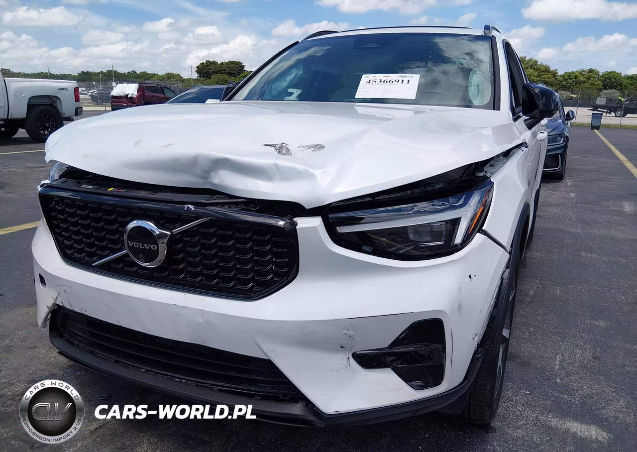 2026 Volvo Xc40 Plus, B5 Awd Gas (Mild Hybrid), Dark VIN:YV4L12UC9T2741781 - 6