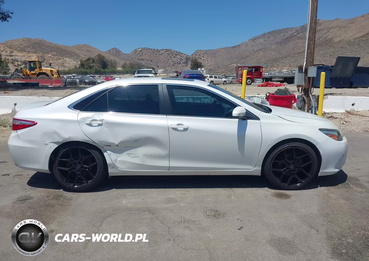 2017 Toyota Camry Xse VIN:4T1BF1FK1HU296345 - 14