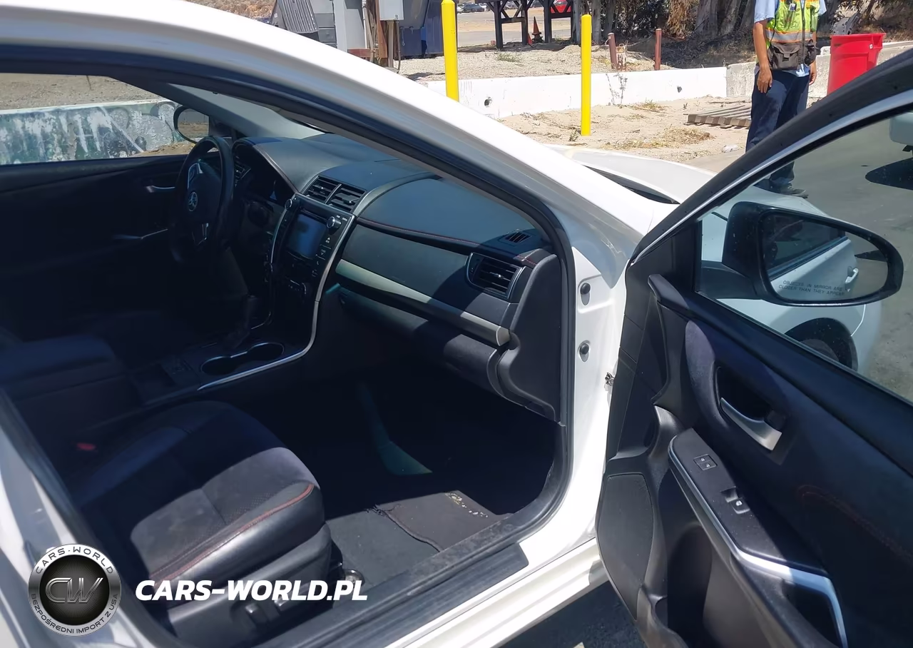 2017 Toyota Camry Xse VIN:4T1BF1FK1HU296345 - 5