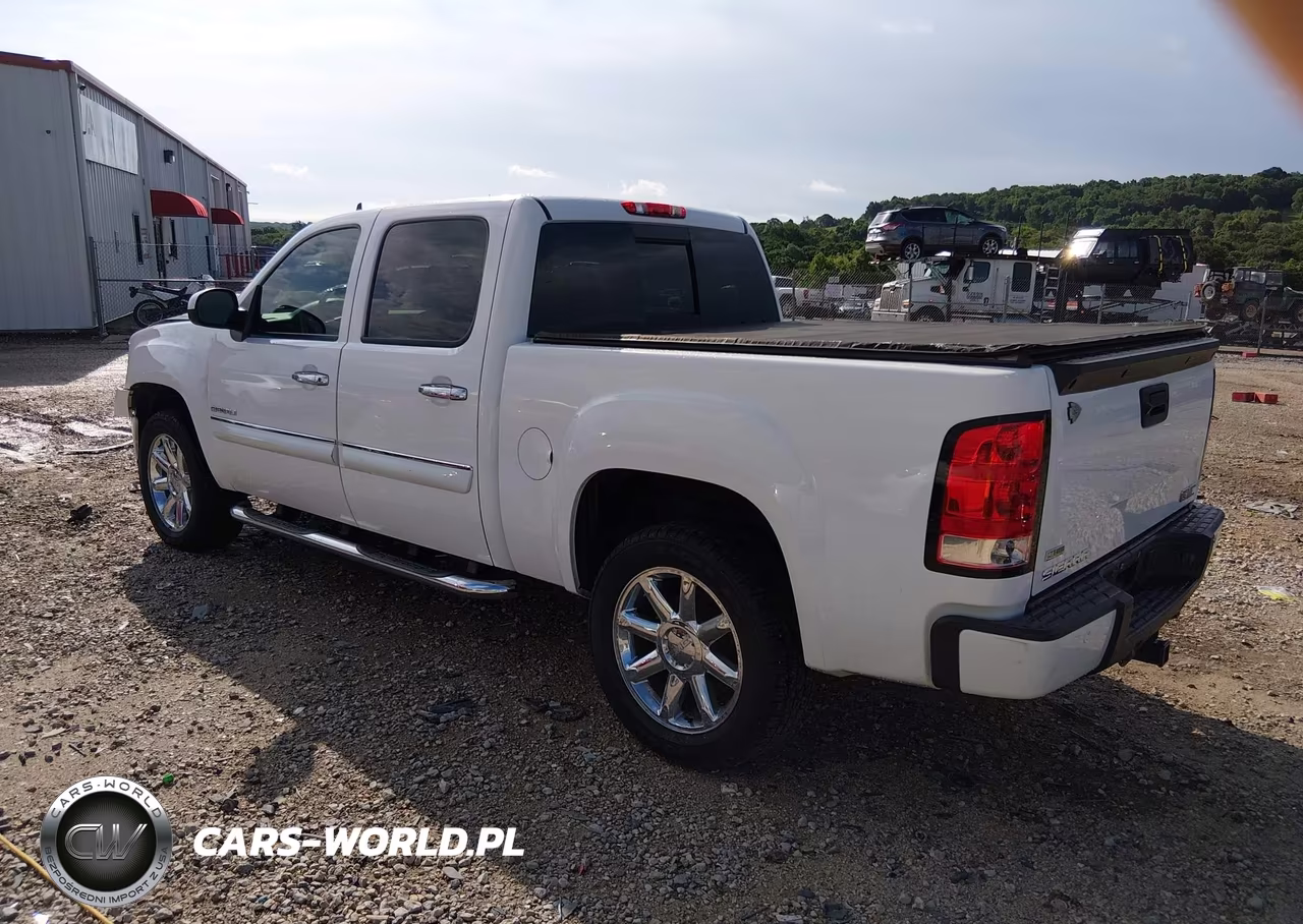 2011 GMC Sierra 1500 Denali VIN:3GTP2XE2XBG366817 - 3