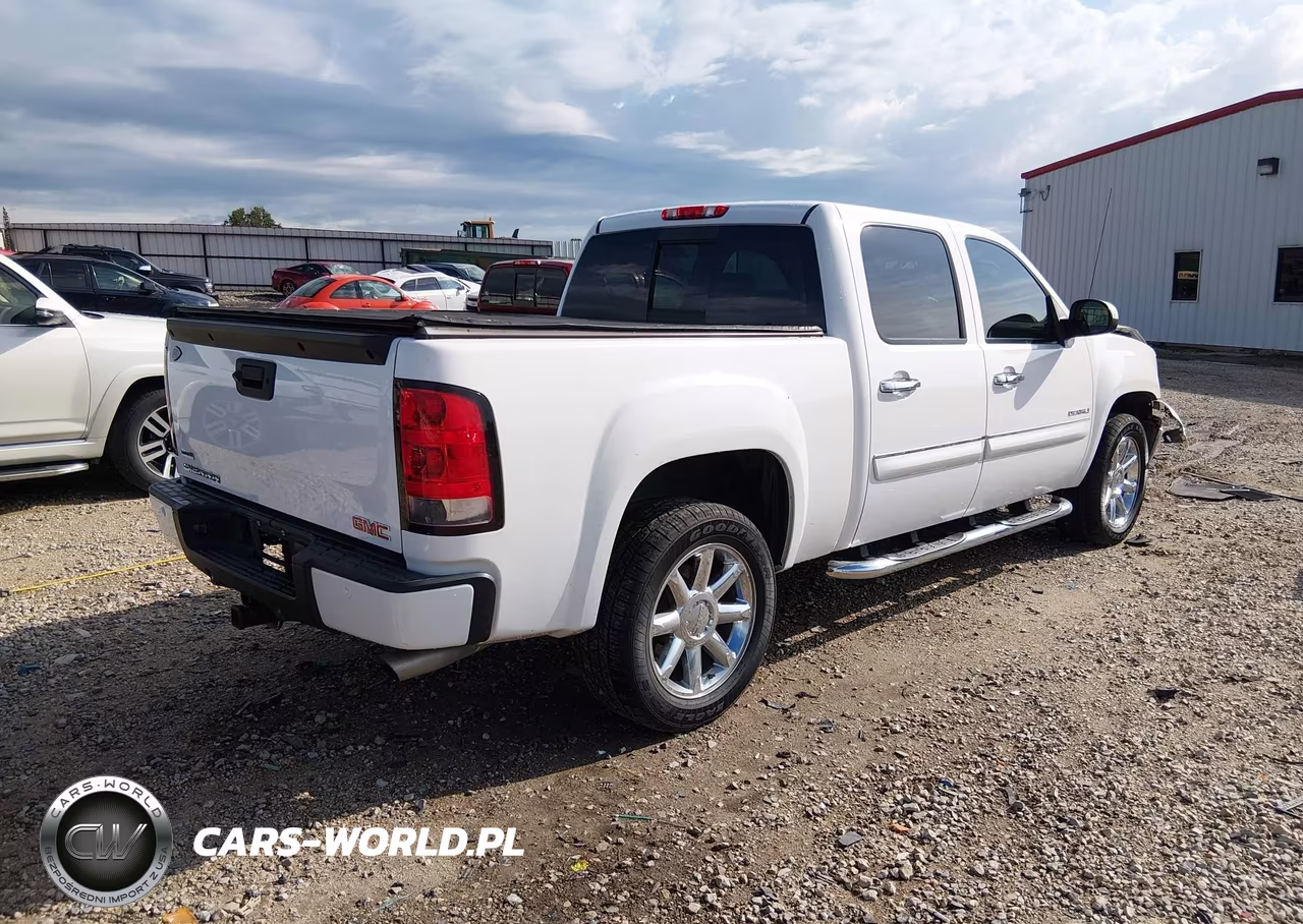 2011 GMC Sierra 1500 Denali VIN:3GTP2XE2XBG366817 - 4