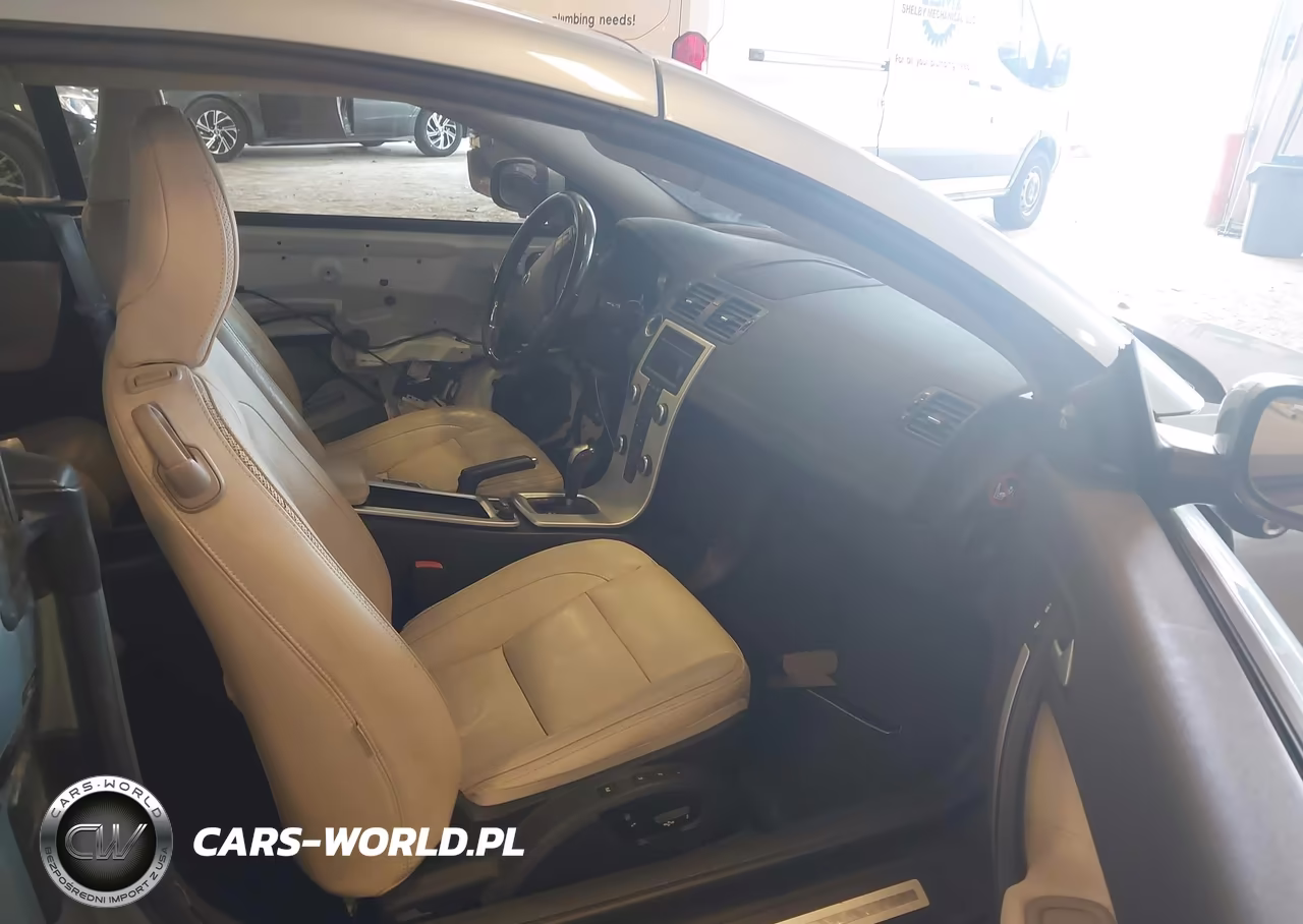 2011 Volvo C70 T5 VIN:YV1672MC6BJ109883 - 5