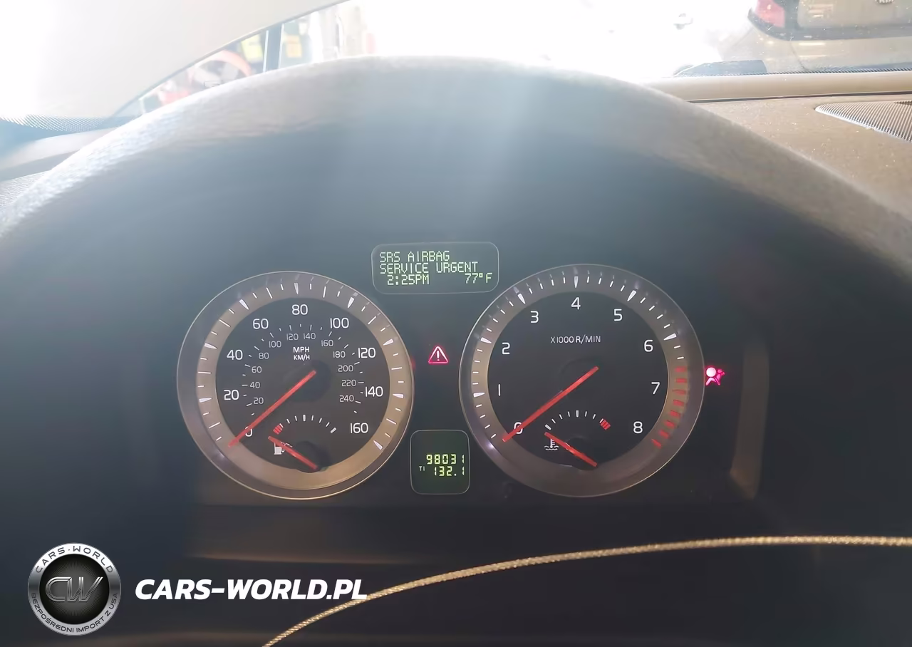 2011 Volvo C70 T5 VIN:YV1672MC6BJ109883 - 7