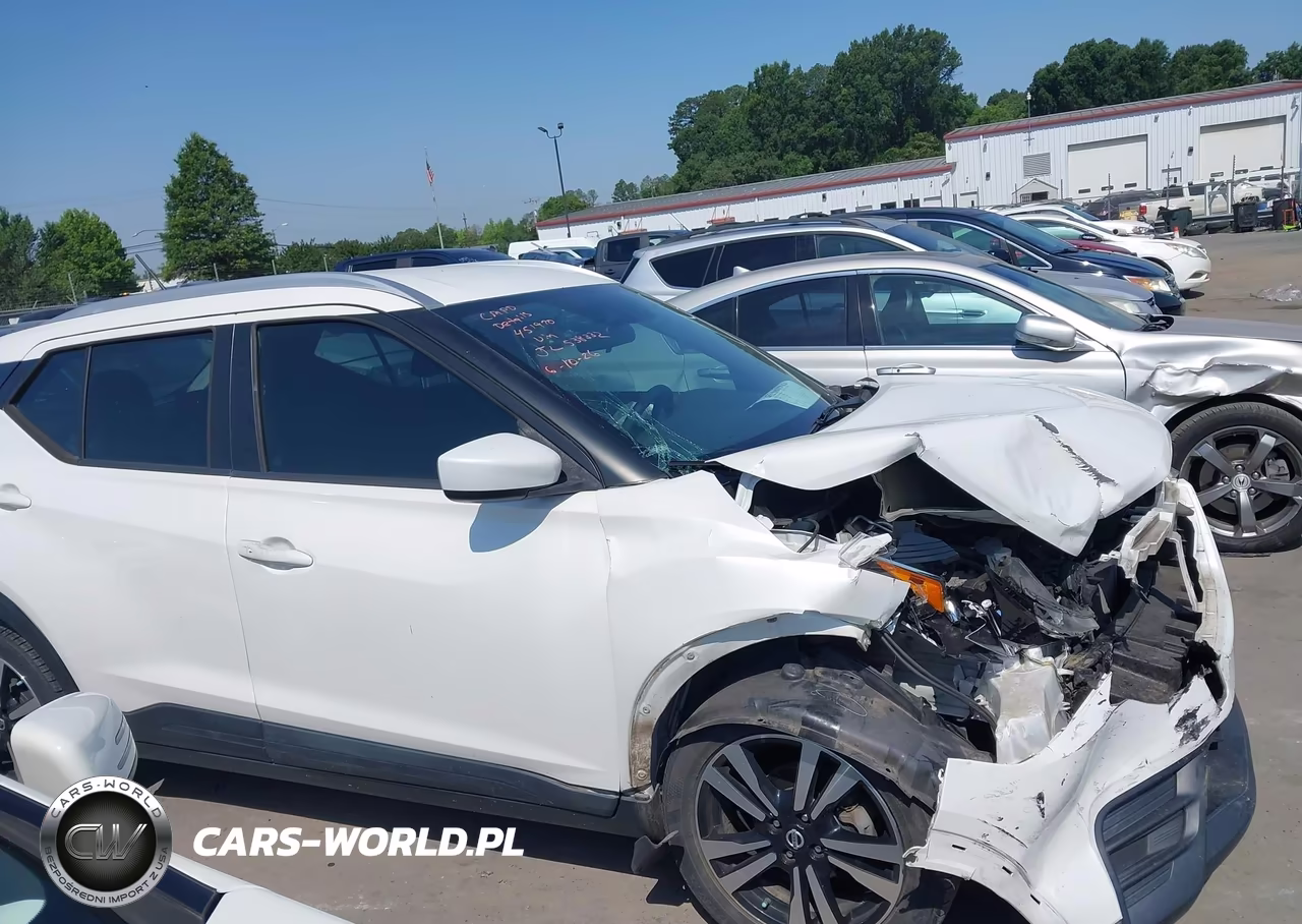 2018 Nissan Kicks Sv VIN:3N1CP5CU1JL538332 - 13