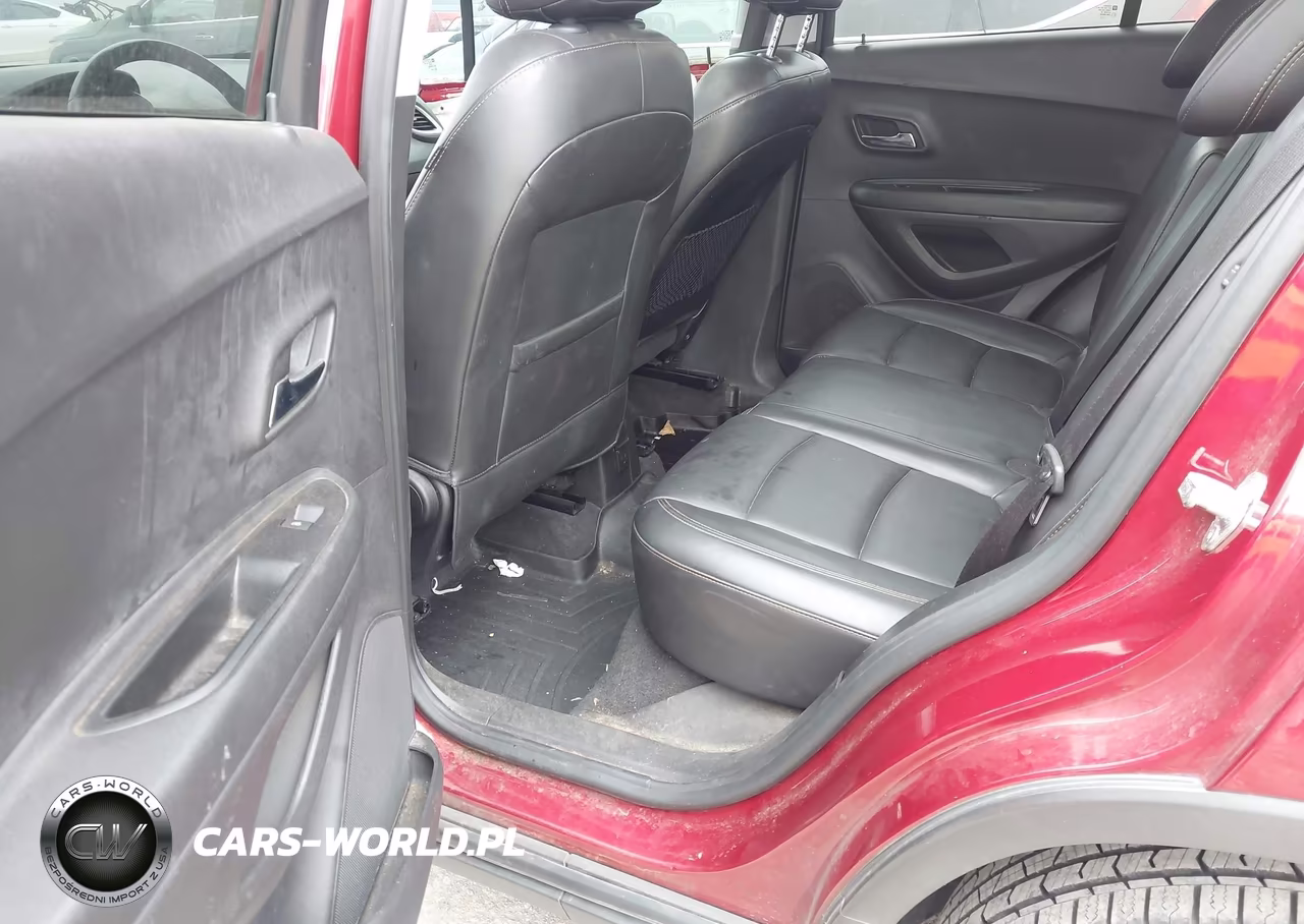 2019 Chevrolet Trax Premier VIN:3GNCJRSB2KL243447 - 8