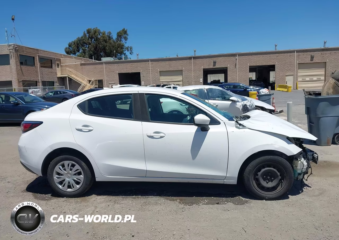 2019 Toyota Yaris L VIN:3MYDLBYV7KY512997 - 12