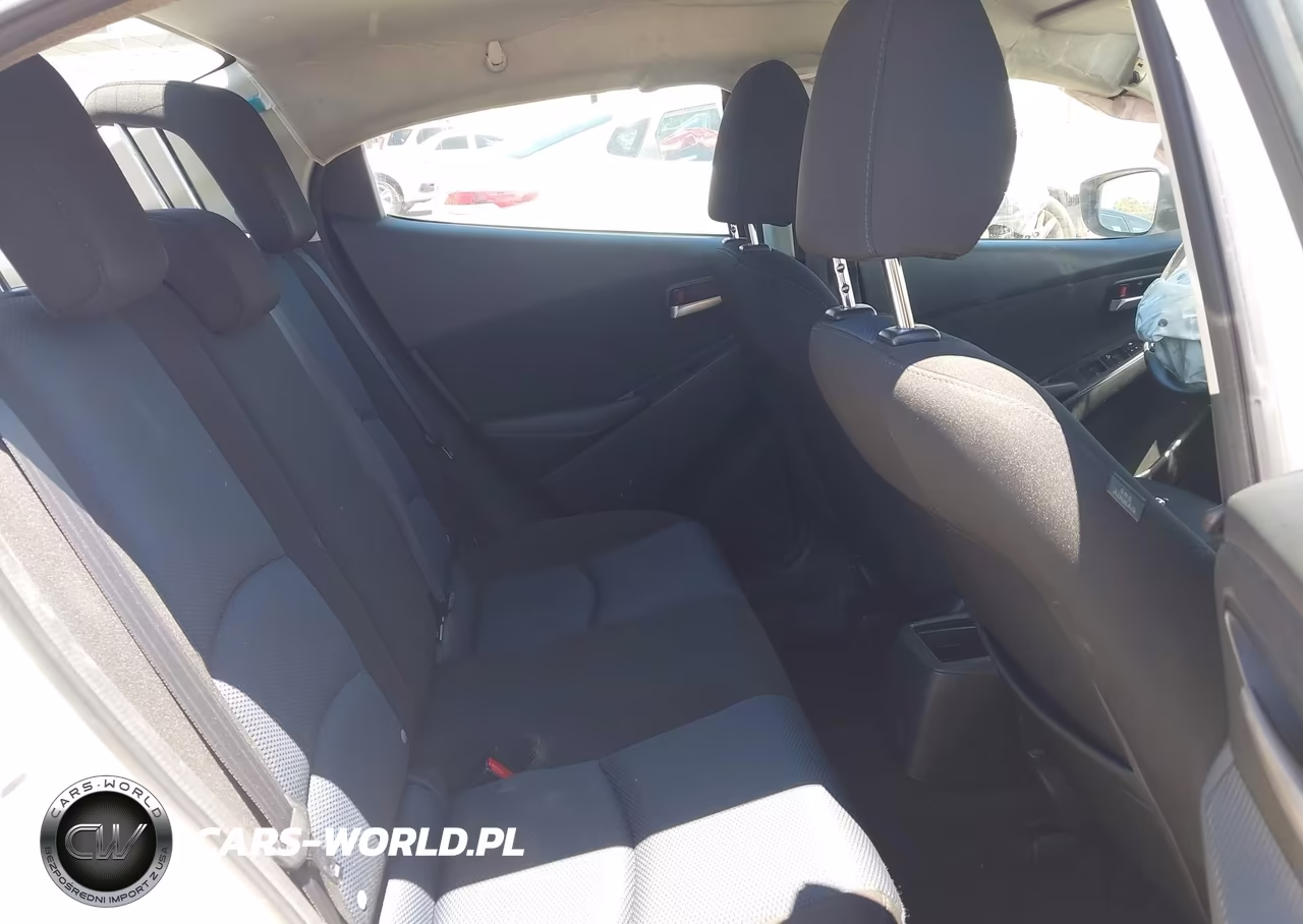 2019 Toyota Yaris L VIN:3MYDLBYV7KY512997 - 8
