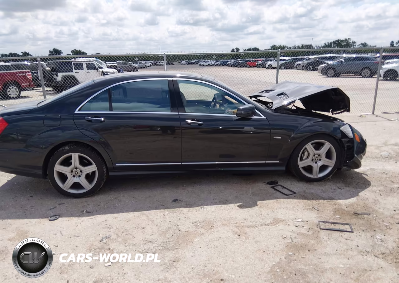 2012 Mercedes-Benz S 550 VIN:WDDNG7DB0CA469700 - 12