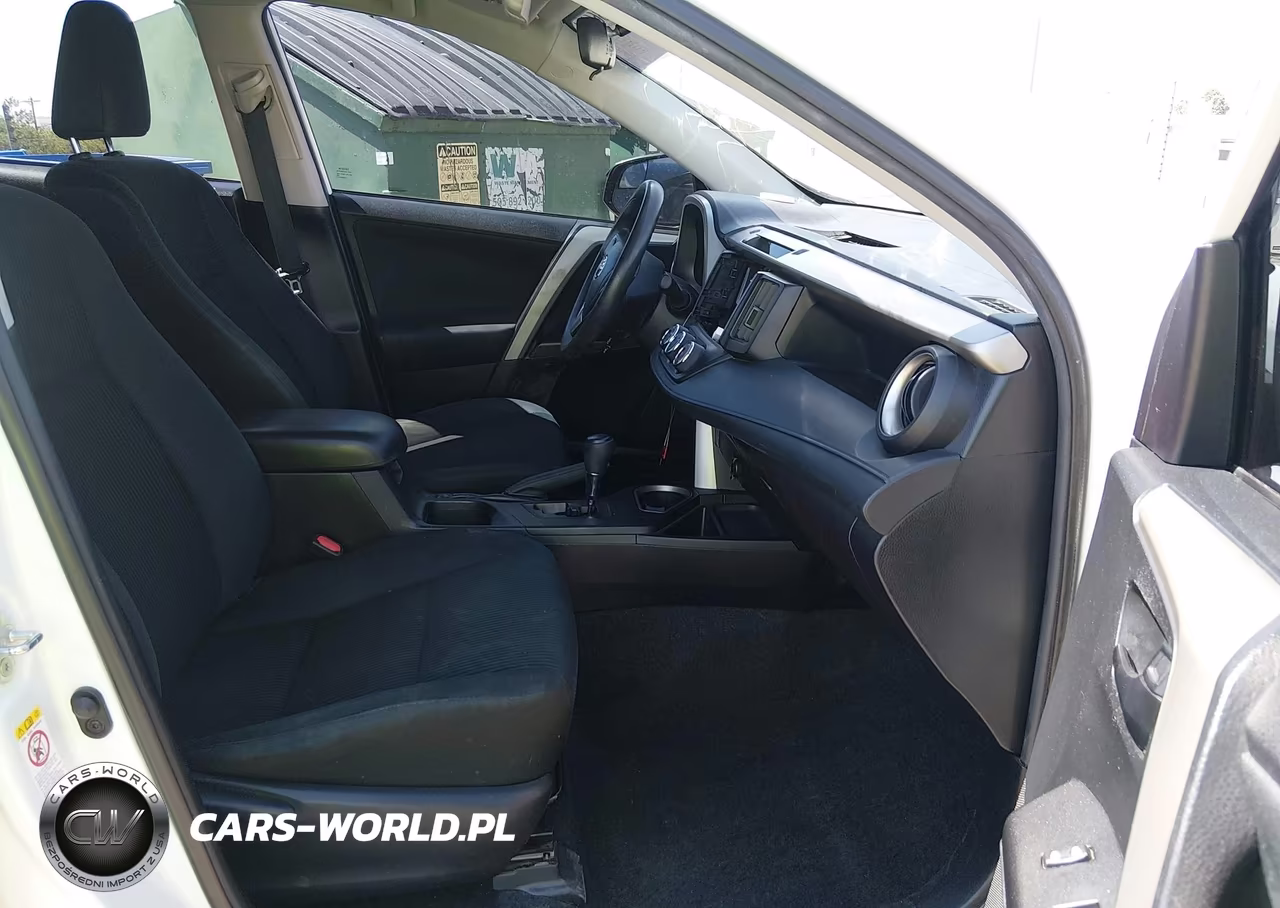 2017 Toyota Rav4 Le VIN:2T3BFREV5HW629972 - 5