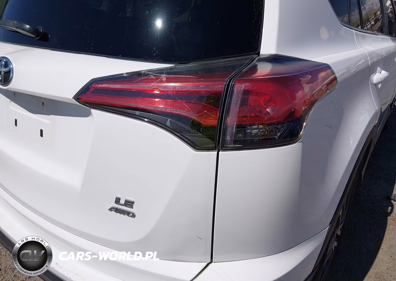 2017 Toyota Rav4 Le VIN:2T3BFREV5HW629972 - 6
