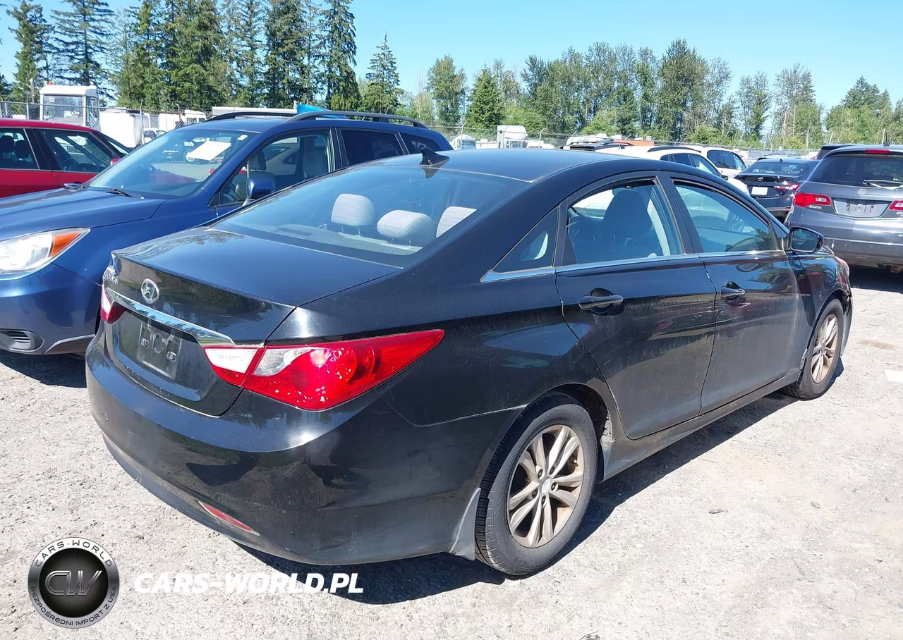 2011 Hyundai Sonata Gls VIN:5NPEB4AC5BH165810 - 4