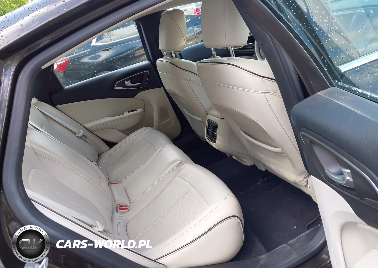 2015 Chrysler 200 C VIN:1C3CCCEG8FN618534 - 8