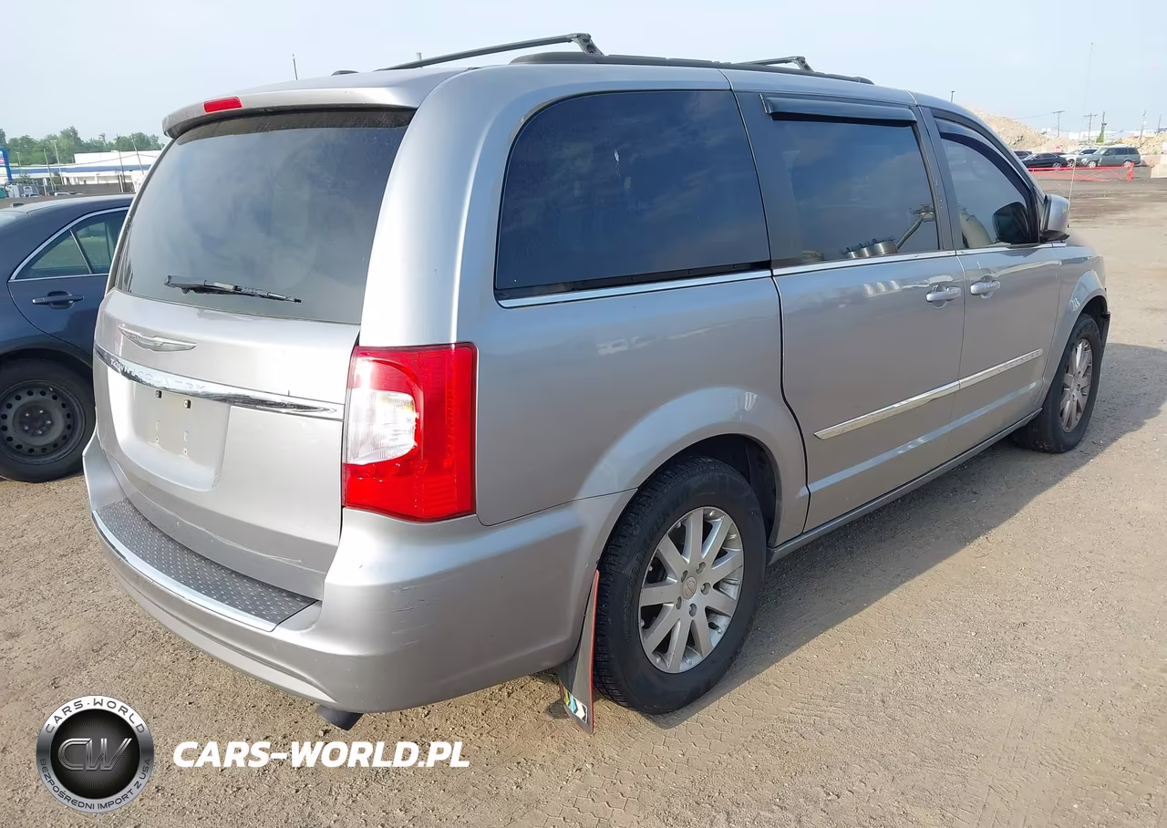 2016 Chrysler Town & Country Touring VIN:2C4RC1BG9GR148503 - 4
