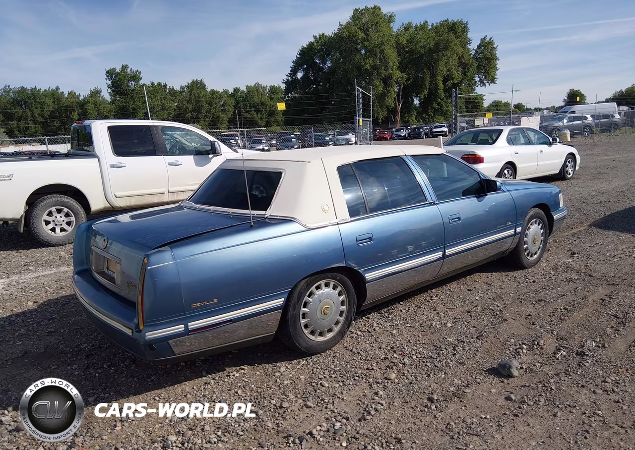1998 Cadillac Deville Standard VIN:1G6KD54Y3WU737885 - 4