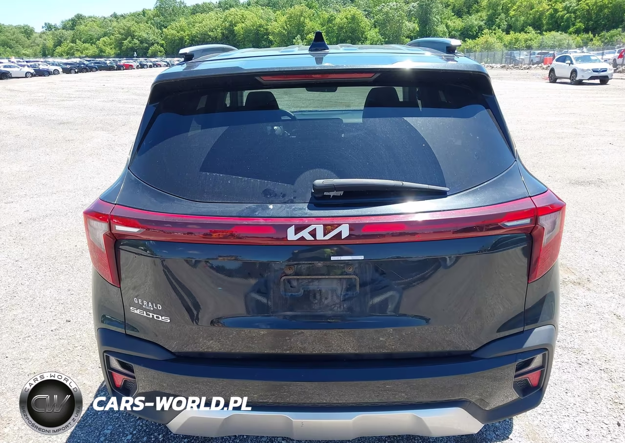 2024 Kia Seltos S VIN:KNDEU2AA9R7588725 - 16