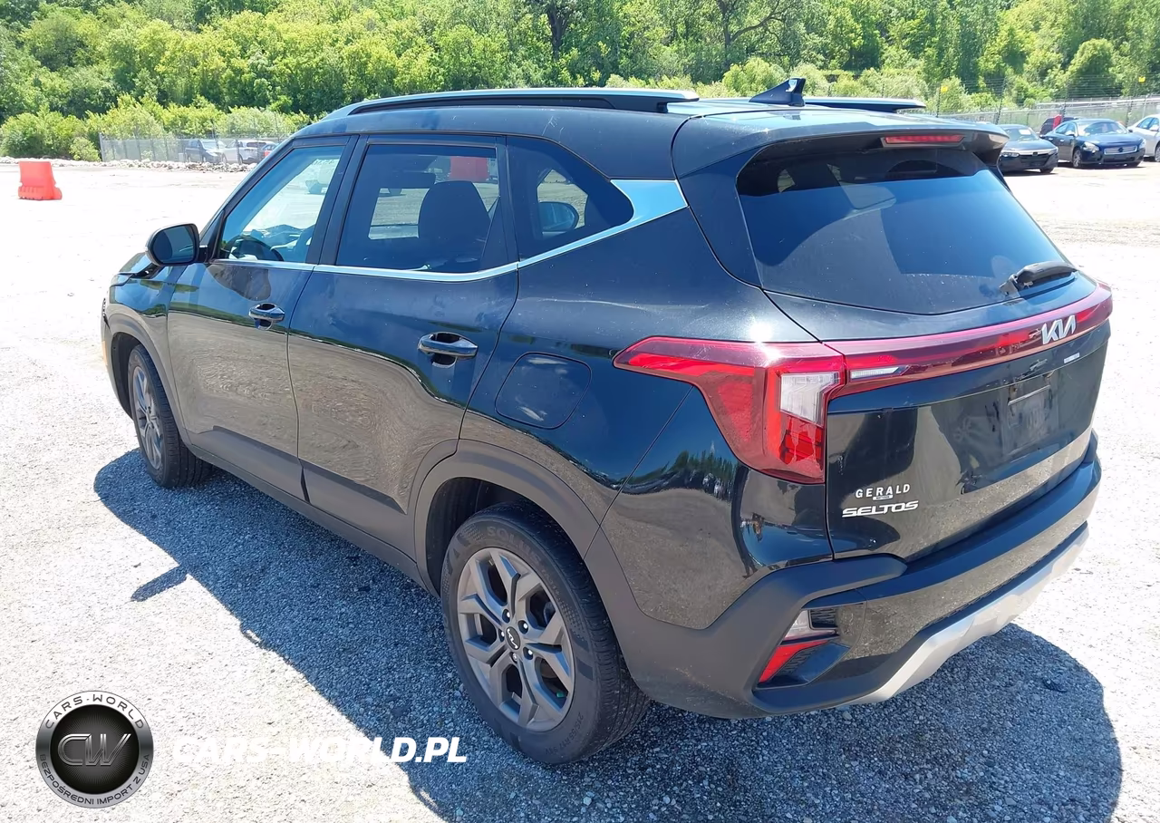2024 Kia Seltos S VIN:KNDEU2AA9R7588725 - 3