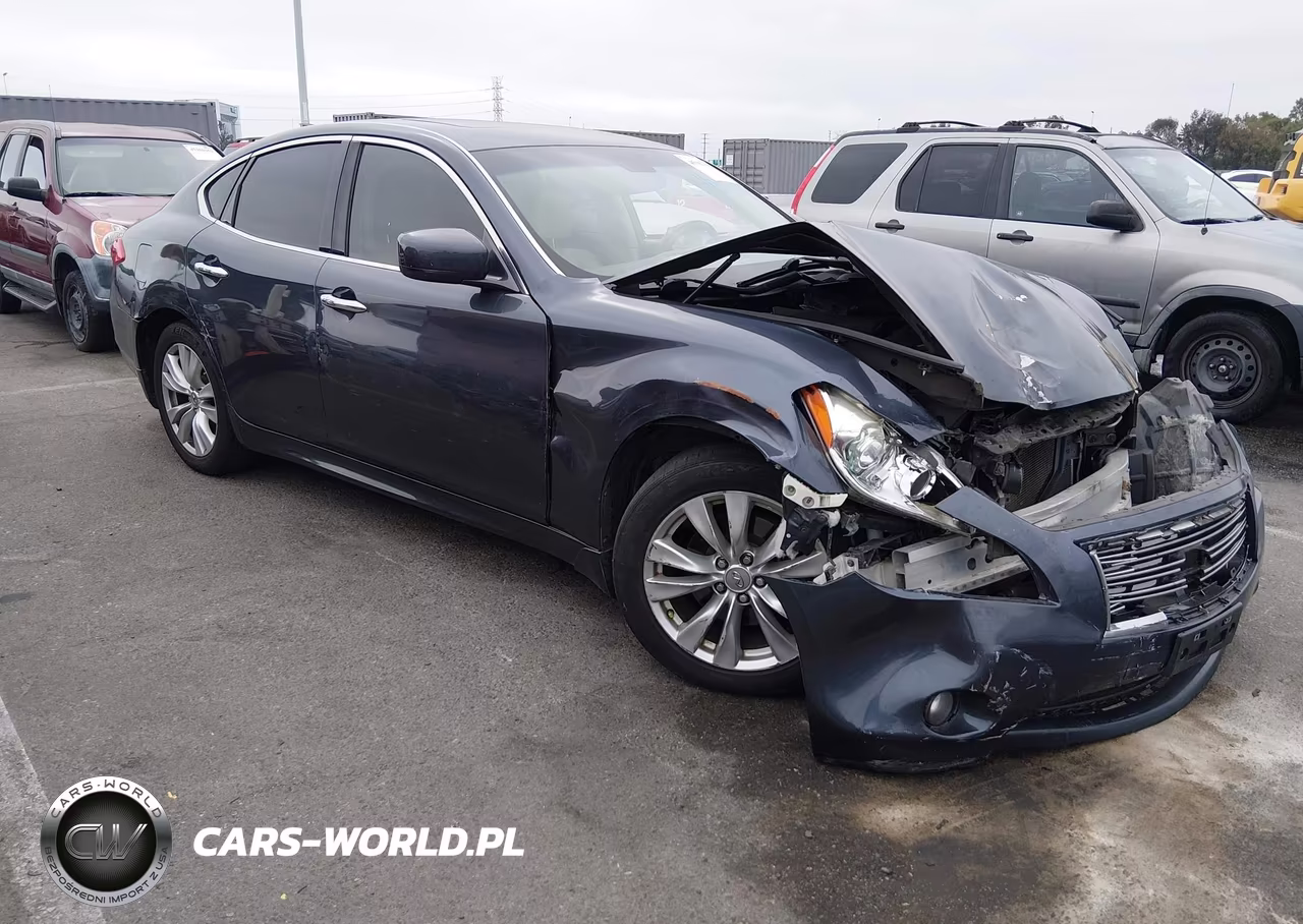 2011 Infiniti M37