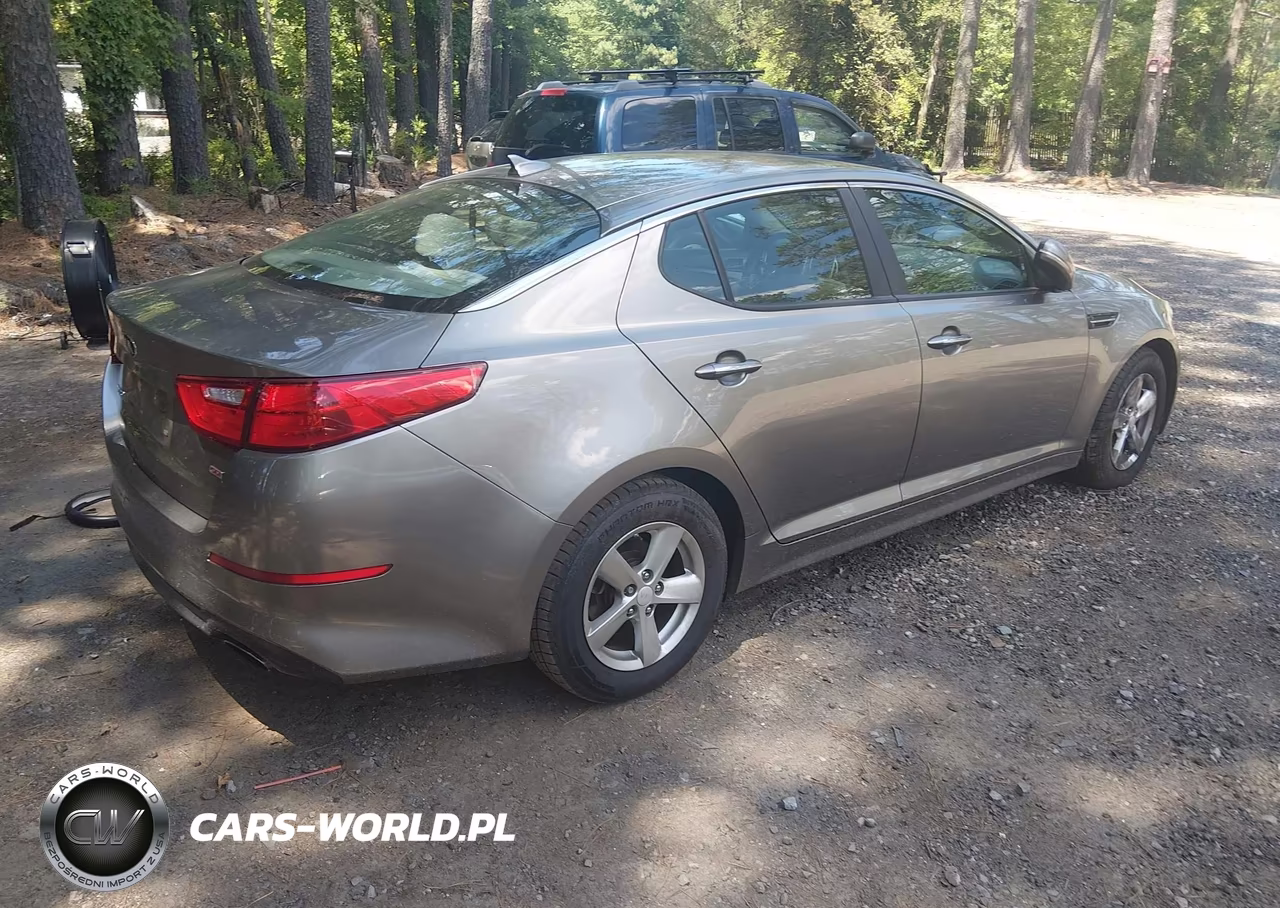 2015 Kia Optima Lx VIN:5XXGM4A70FG477248 - 4
