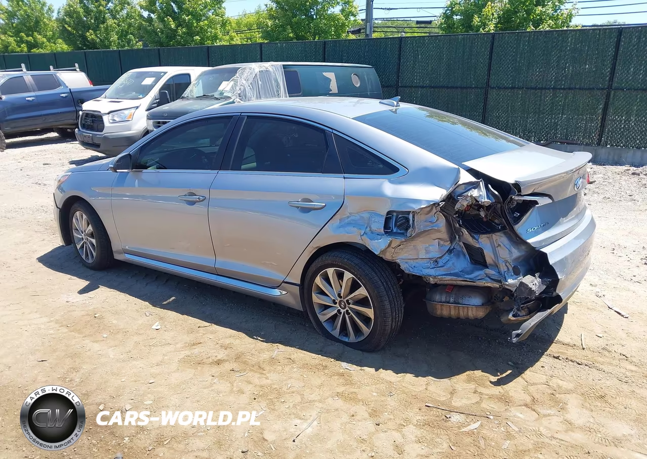 2015 Hyundai Sonata Sport VIN:5NPE34AF1FH032913 - 3