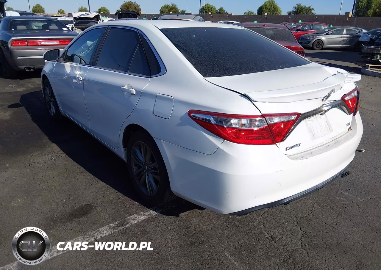 2016 Toyota Camry Se VIN:4T1BF1FK0GU236331 - 3