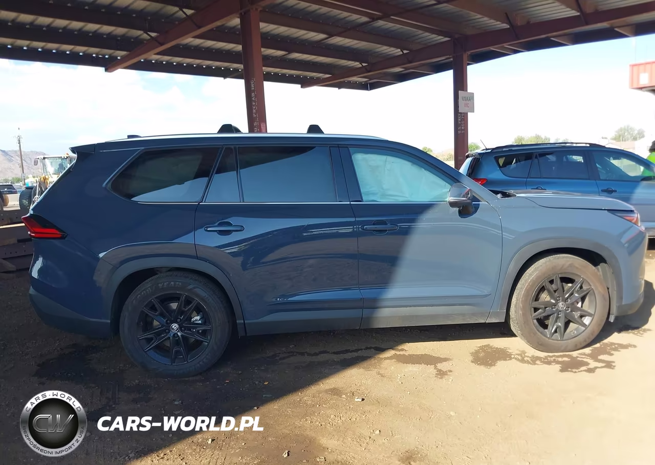 2024 Toyota Grand Highlander Platinum VIN:5TDAAAB53RS051812 - 13