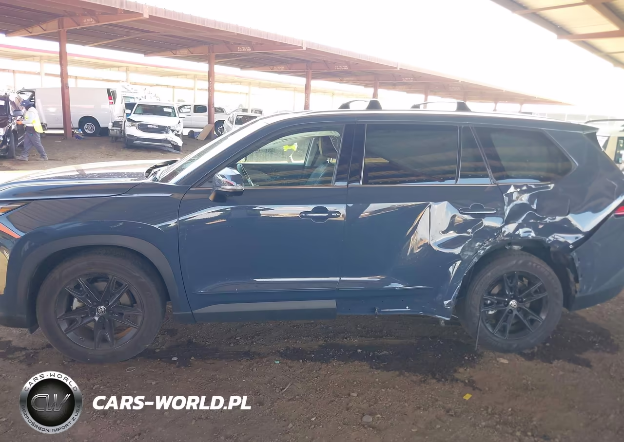 2024 Toyota Grand Highlander Platinum VIN:5TDAAAB53RS051812 - 14