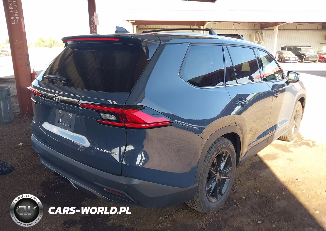 2024 Toyota Grand Highlander Platinum VIN:5TDAAAB53RS051812 - 4