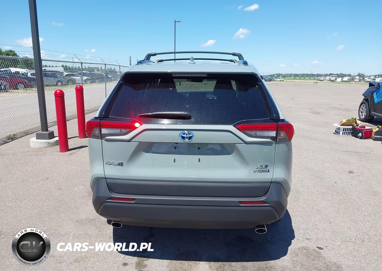 2021 Toyota Rav4 Hybrid Xle VIN:4T3RWRFV7MU014878 - 17