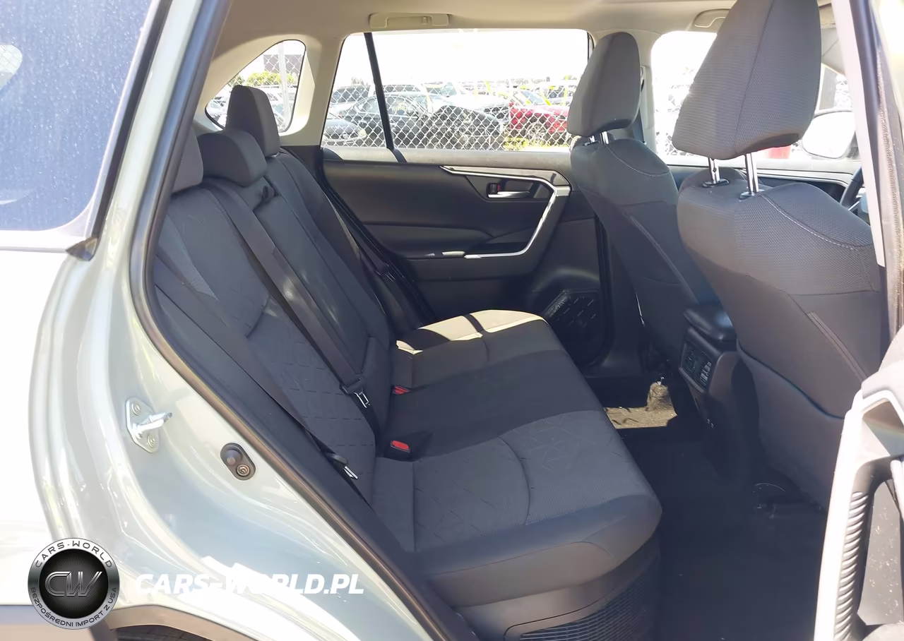2021 Toyota Rav4 Hybrid Xle VIN:4T3RWRFV7MU014878 - 8