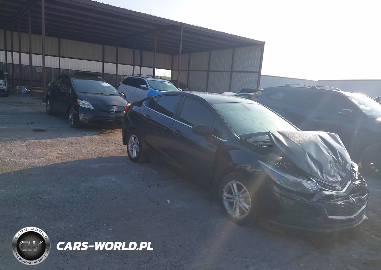 2017 Chevrolet Cruze Lt Auto – zdjęcie 1 z 15