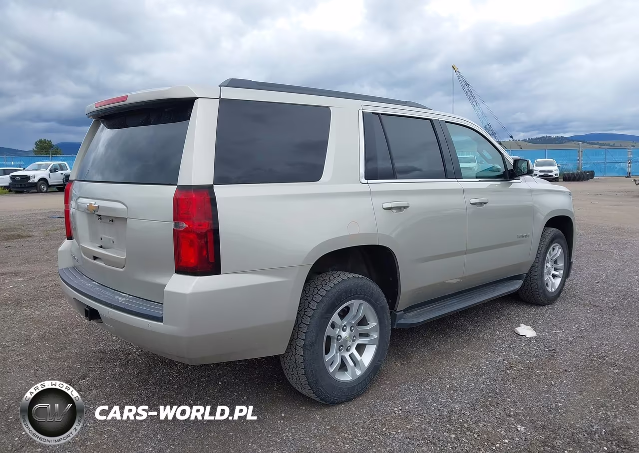 2017 Chevrolet Tahoe Ls VIN:1GNSKAEC2HR355701 - 4