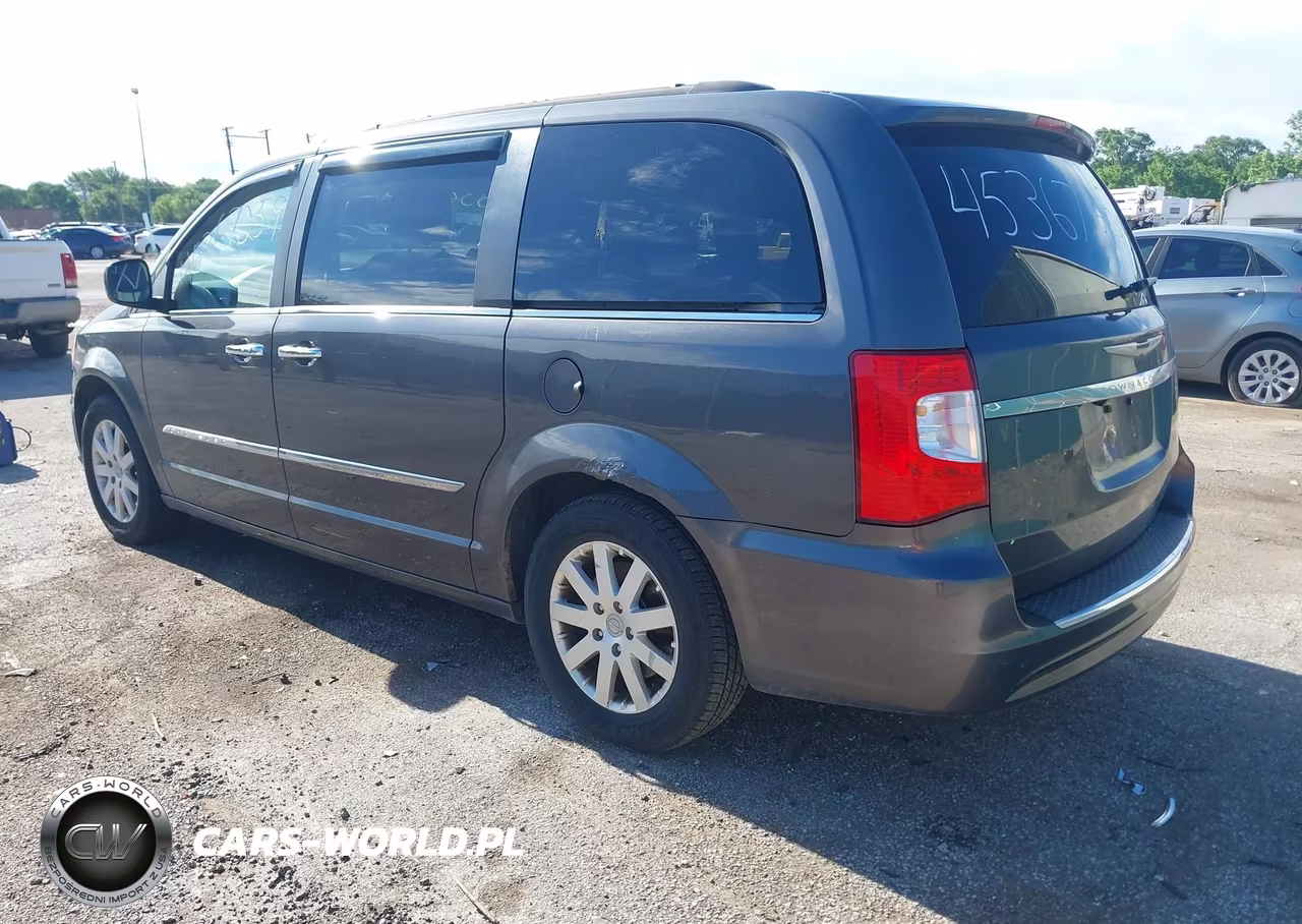 2015 Chrysler Town & Country Touring VIN:2C4RC1BG2FR620698 - 3