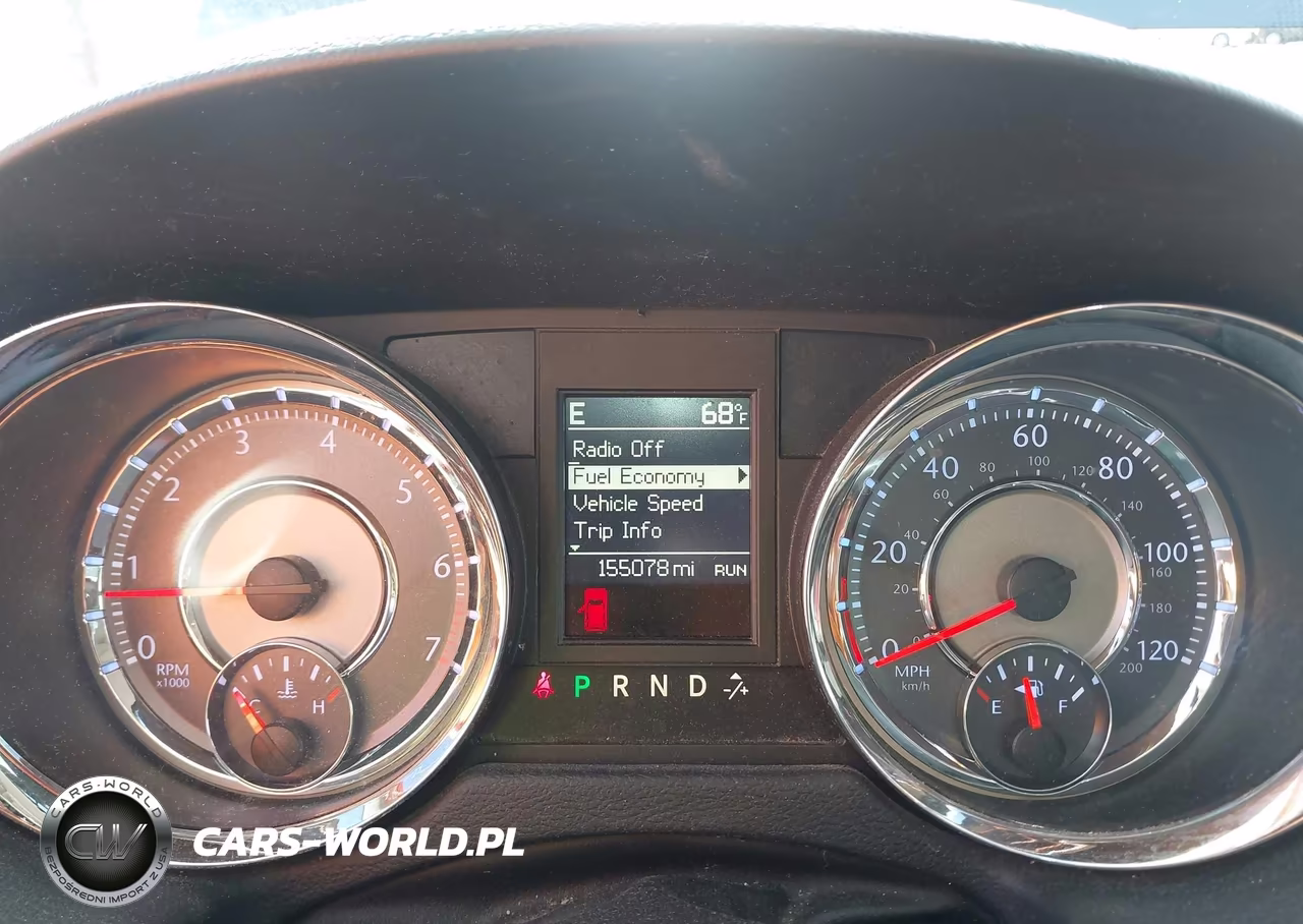 2015 Chrysler Town & Country Touring VIN:2C4RC1BG2FR620698 - 7