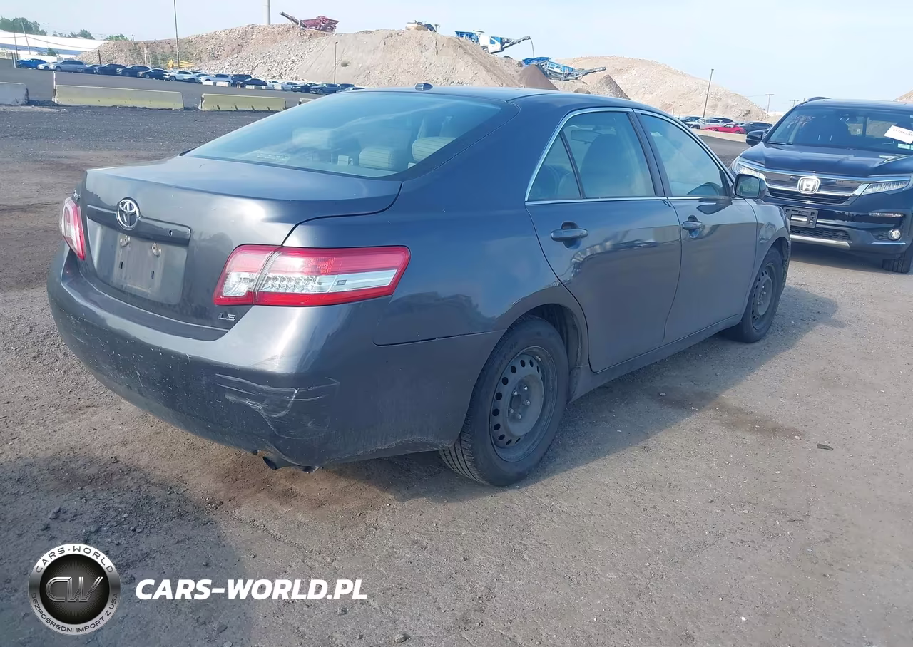 2010 Toyota Camry Le VIN:4T1BF3EK0AU034996 - 4