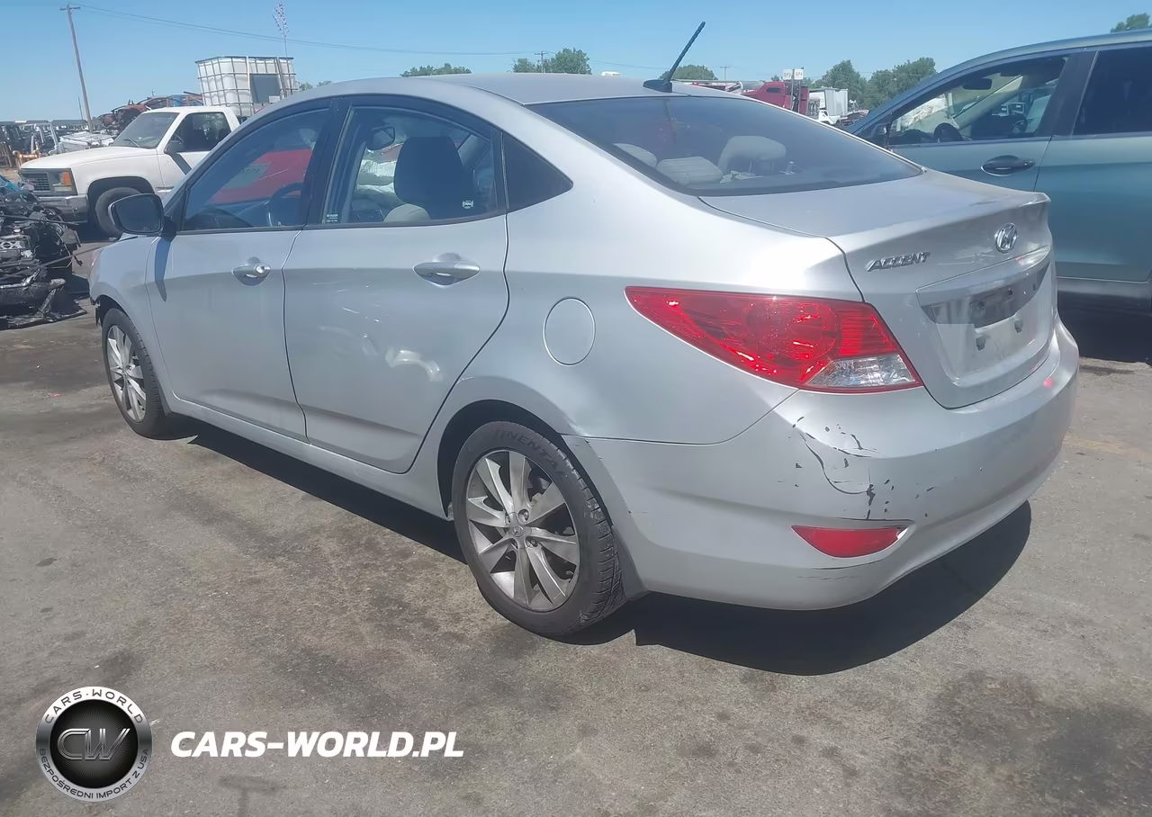 2013 Hyundai Accent Gls VIN:KMHCU4AE8DU275144 - 3