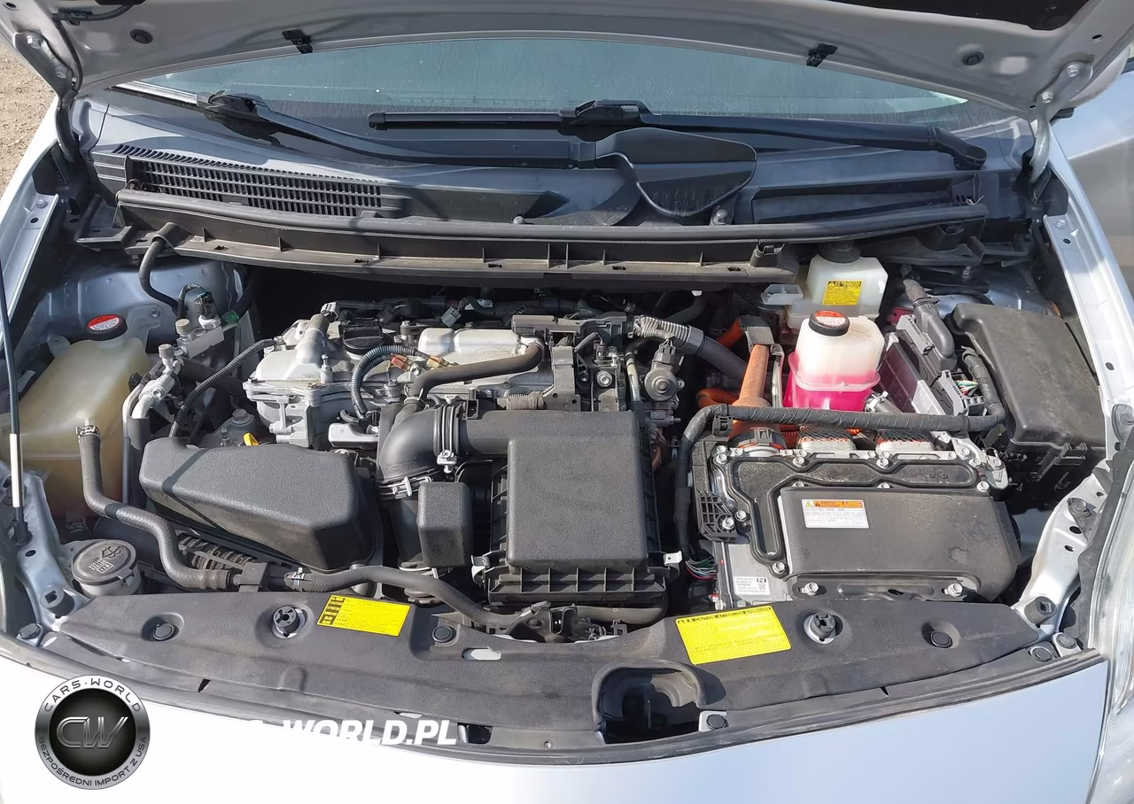 2014 Toyota Prius Three VIN:JTDKN3DU6E0377111 - 10
